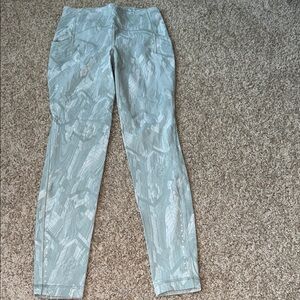 Lululemon Swift Speed High-Rise leggings - size 6!